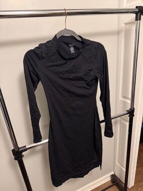 Buffbunny Collection Black Crewneck Top